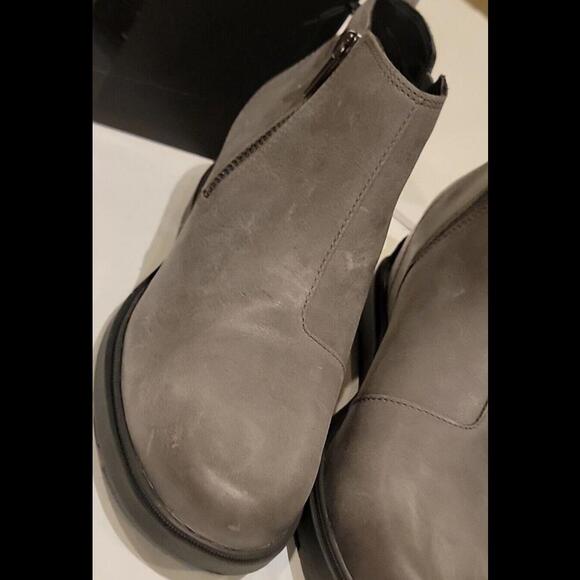 Woman's Boots SOREL Evie™ II Zip Quarry, Grill Color Waterproof Size 9 - Picture 10 of 15